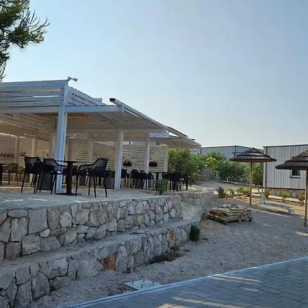 Buqez Sun 4 U - Oikos Eco - 4 Vakantiehuis